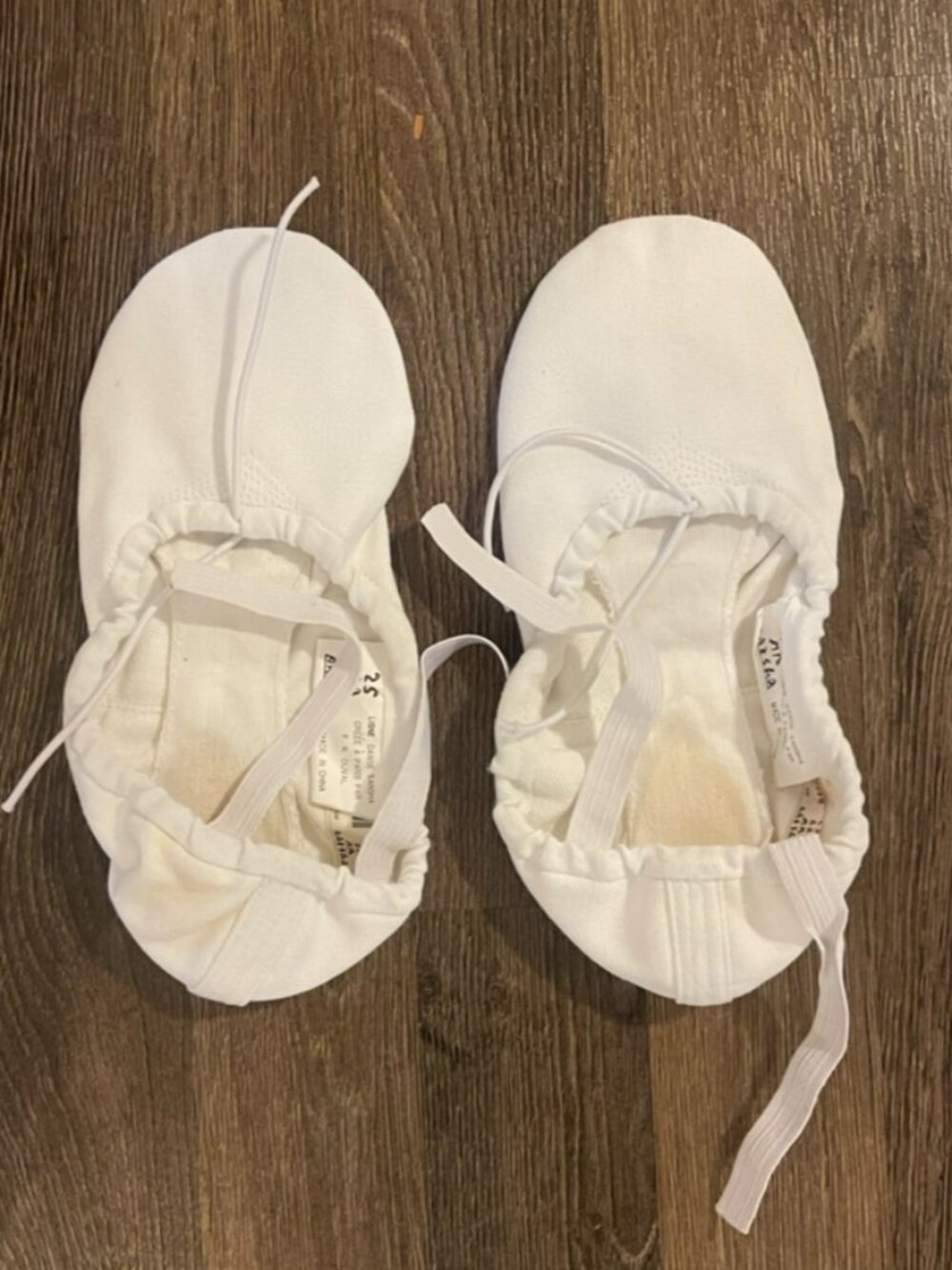 Sansha Canvas Ballet Slipper 6M (White)